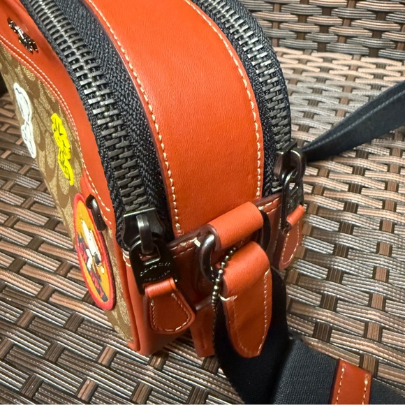 Coach X Peanuts Graham Crossbody In Signature Canvas With Patches ce746 - Picture 7 of 8